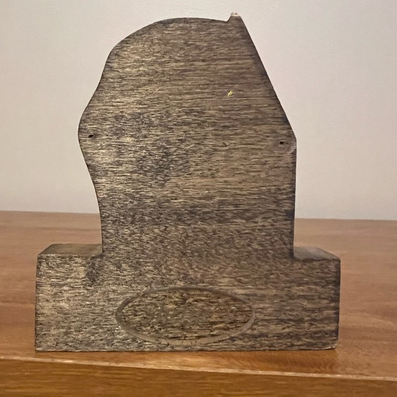 Sheila’s Shelf Sitters, Charleston, NY, Tree - Picture 2 of 8